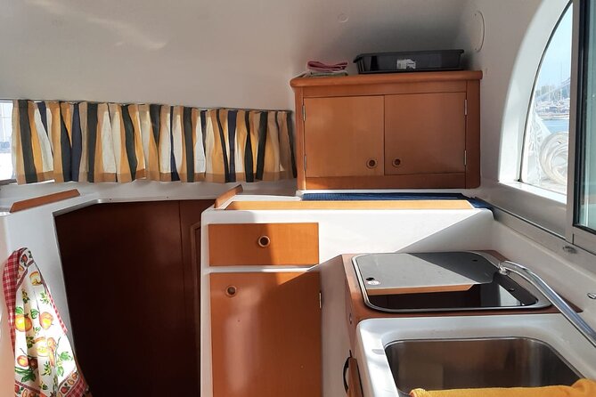 1-Catamaran tour to the Maddalena Archipelago from Cannigione - Why this small catamaran works well