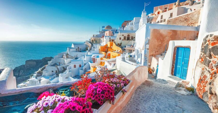 1-Day Boat Trip: Santorini Volcano, Thirassia & Oia Sunset - Nea Kameni and the active volcanic crater