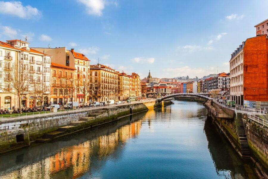 1-Hour Bilbao city Boat Tour or 2-Hour cruise to Portugalete - What makes the two-hour Portugalete route worthwhile