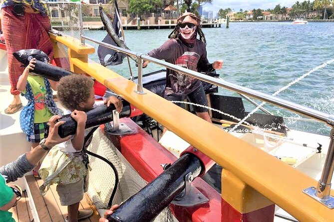 1-Hour Interactive Pirate Cruise (arrive 30 minutes early) - What happens during the one-hour voyage