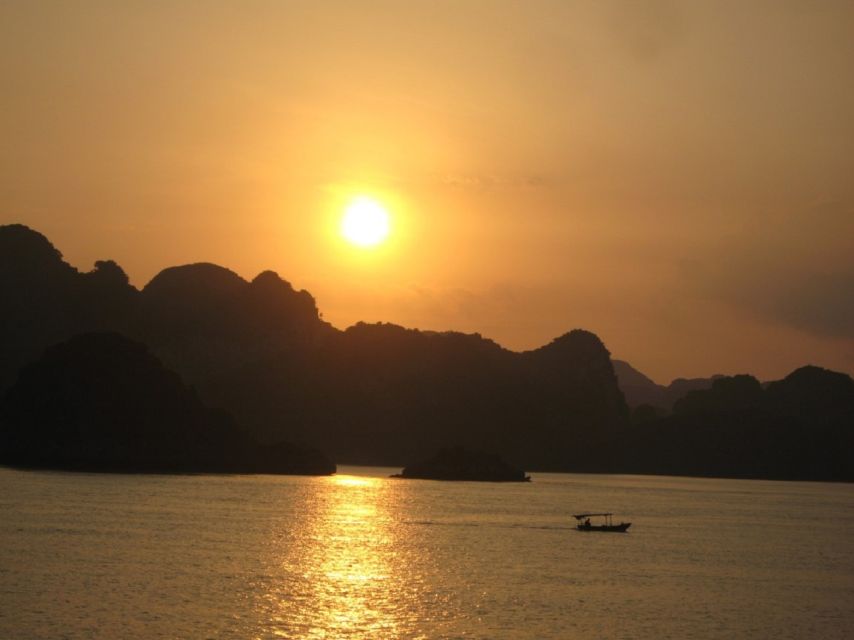 2-Day: Hanoi - Ninh Binh - Halong Bay Luxury Cruise - Day two crosses the expressway to Ha Long Bay
