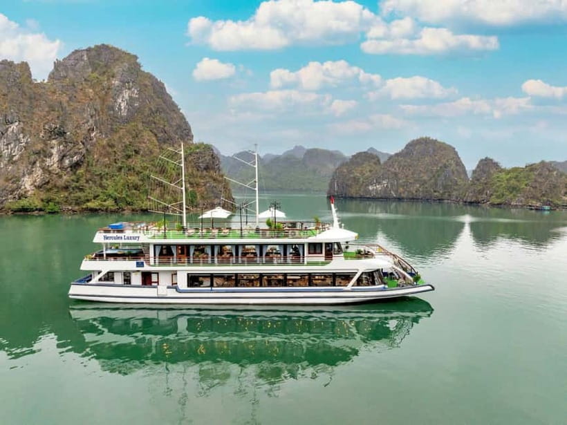 2-Day: Hanoi - Ninh Binh - Halong Bay Luxury Cruise - Day one begins with Hoa Lu’s early dynasties