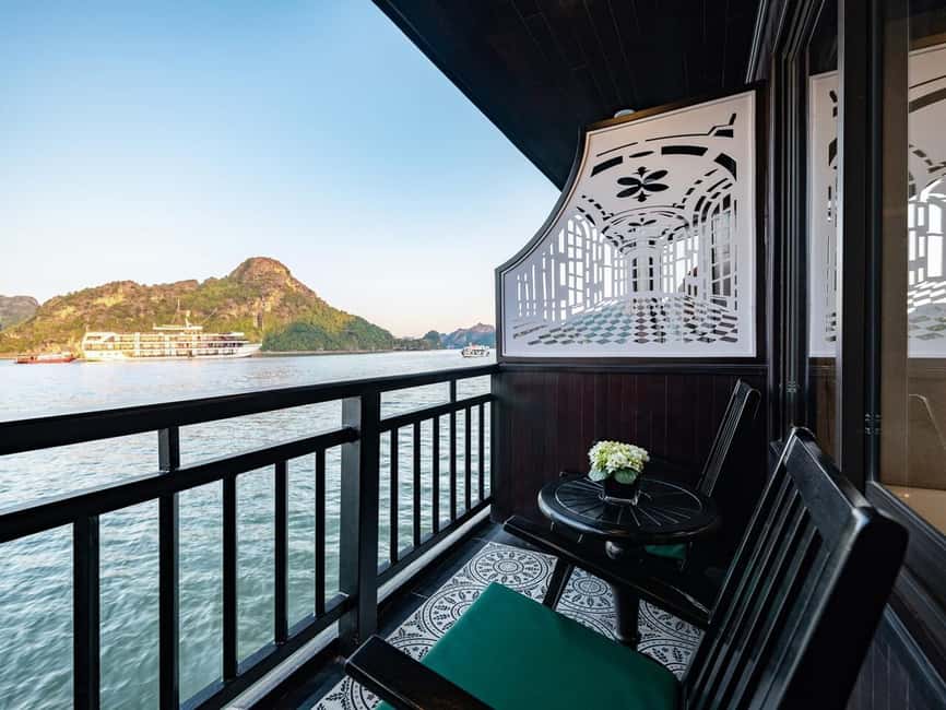 2 Days Halong 5 Stars Cruise with Free Pickup from Hanoi - Lunch with a view, then Dark and Bright Cave