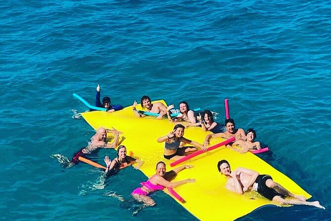 5 Hour Luxury Catamaran Day Sail in Sint Maarten on The Phoenix - What the crew adds to the day