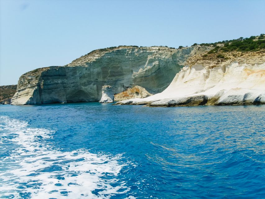 Adamas: Kleftiko Sailing Day Trip with Snorkeling and Lunch - Kalogries: the first swim and a gentle start