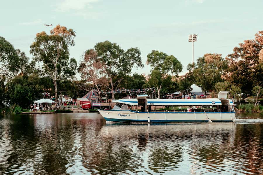 Adelaide: River Torrens Popeye Sightseeing Cruise - The route toward the Torrens River Weir Gate