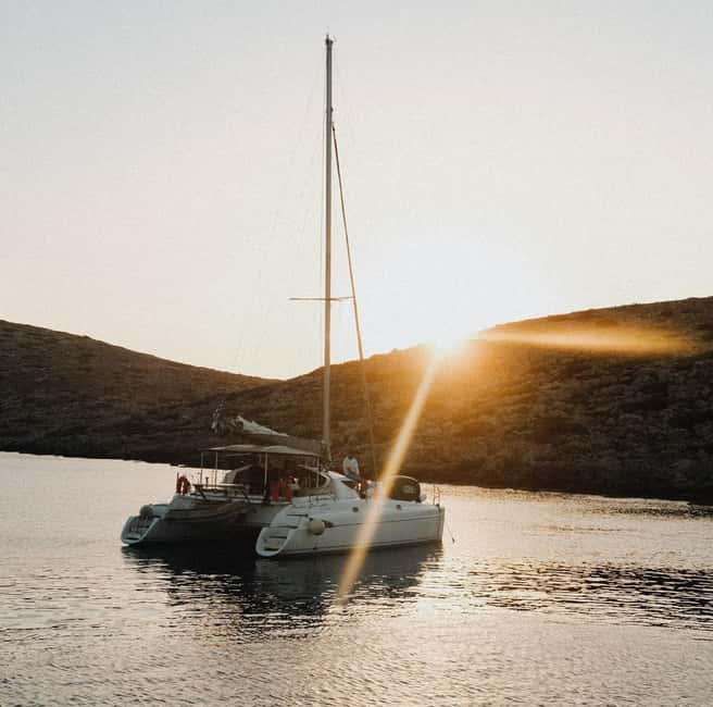 Agios Nikolaos: Spinalonga and Kolokytha Catamaran with Meal - Crew service and the small-group atmosphere