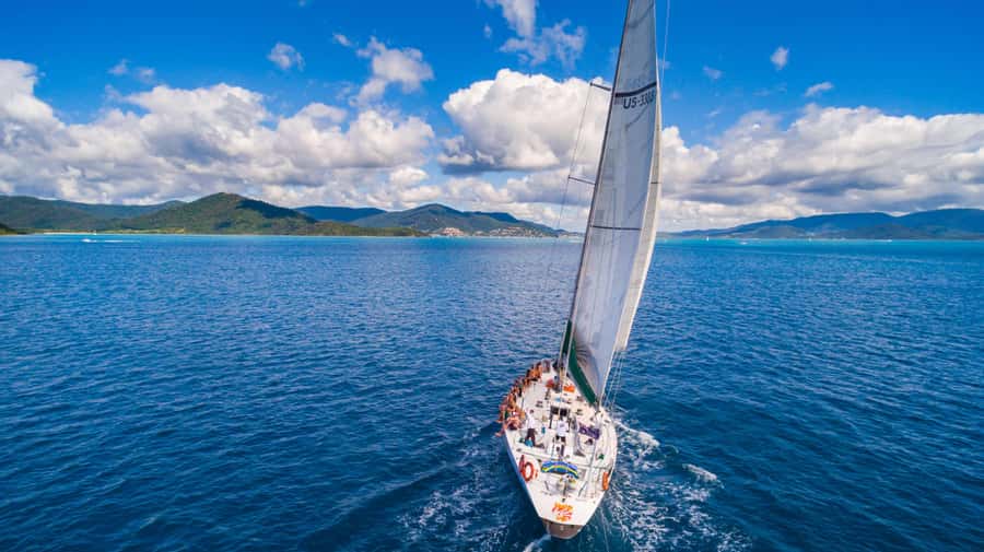 Airlie Beach: 2-Night Whitsundays Sailing Trip with Meals - Two nights on a maxi yacht from Airlie Beach