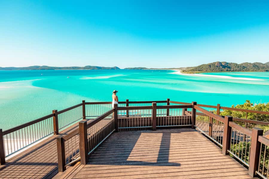Airlie Beach: Whitsunday Islands 2-Day Sailing Tour - Sailing out from Coral Sea Marina