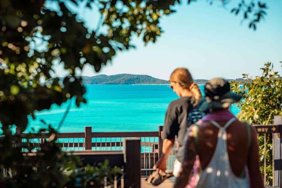 Airlie Beach: Whitsunday Islands 2-Day Sailing Tour - Snorkeling among Whitsunday reefs