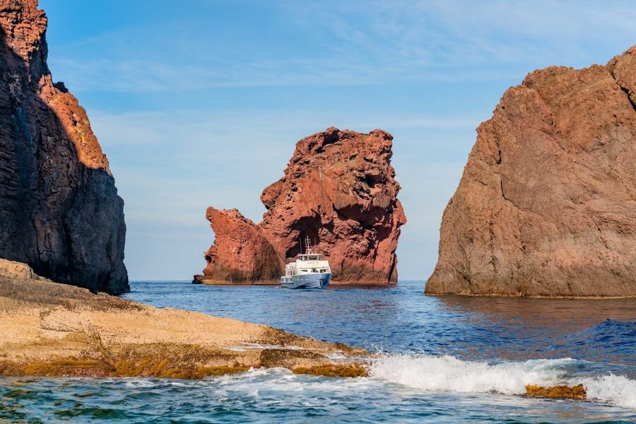 Ajaccio/Porticcio: Scandola Nature Reserve Guided Boat Tour - Planning the day around comfort and weather