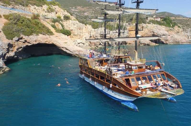 Alanya: Catamaran Boat Tour with Snorkeling with Lunch - Setting out from Alanya Harbor