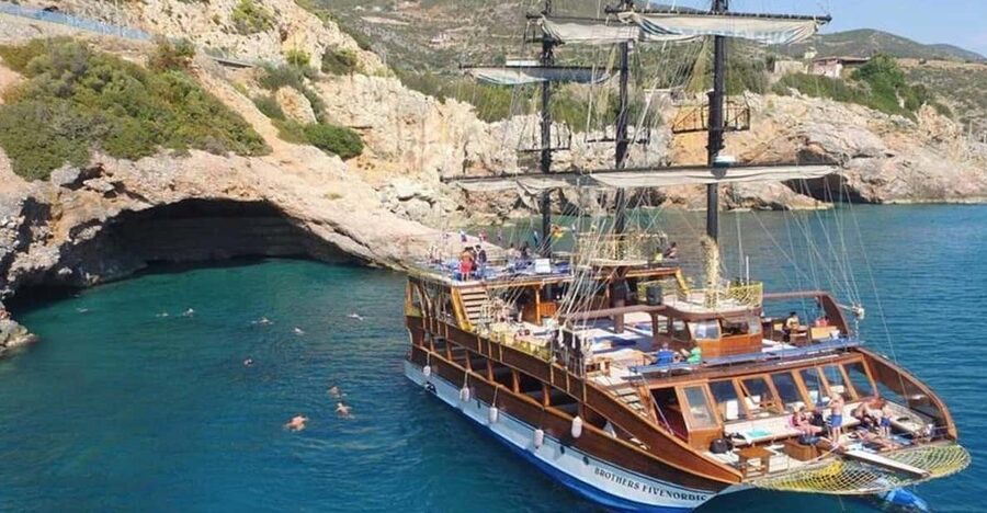 Alanya: Catamaran Boat Tour with Snorkeling with Lunch - Swimming by the caves and cliffs
