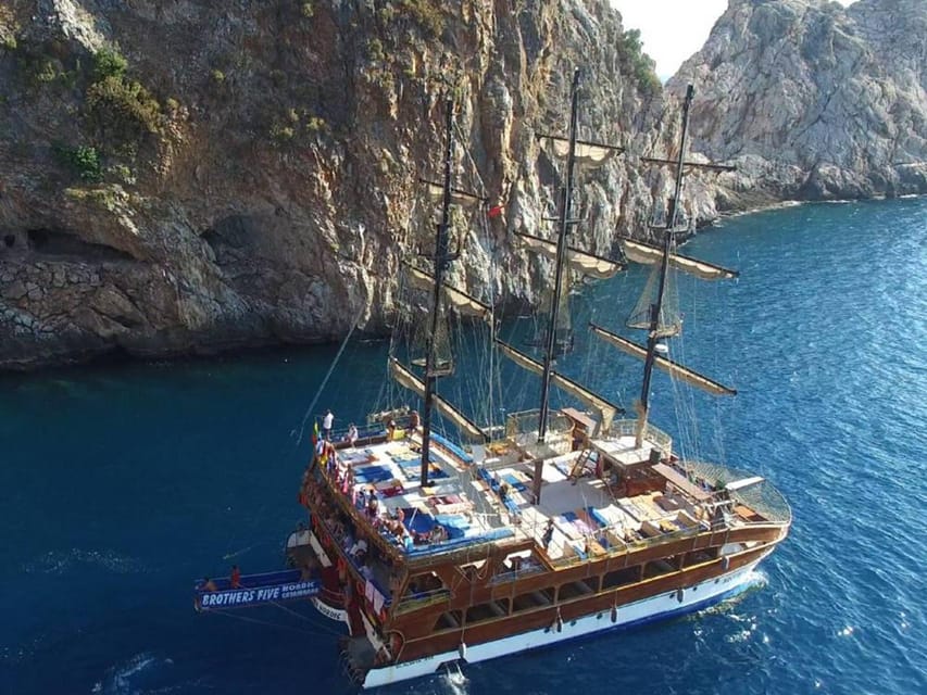 Alanya: Catamaran Boat Tour with Snorkeling with Lunch - Cleopatra Beach and the first long swim