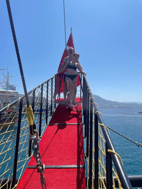 Alanya: Luxury Pirate Boat with Lunch & Unlimited Drinks - How long is the tour really?