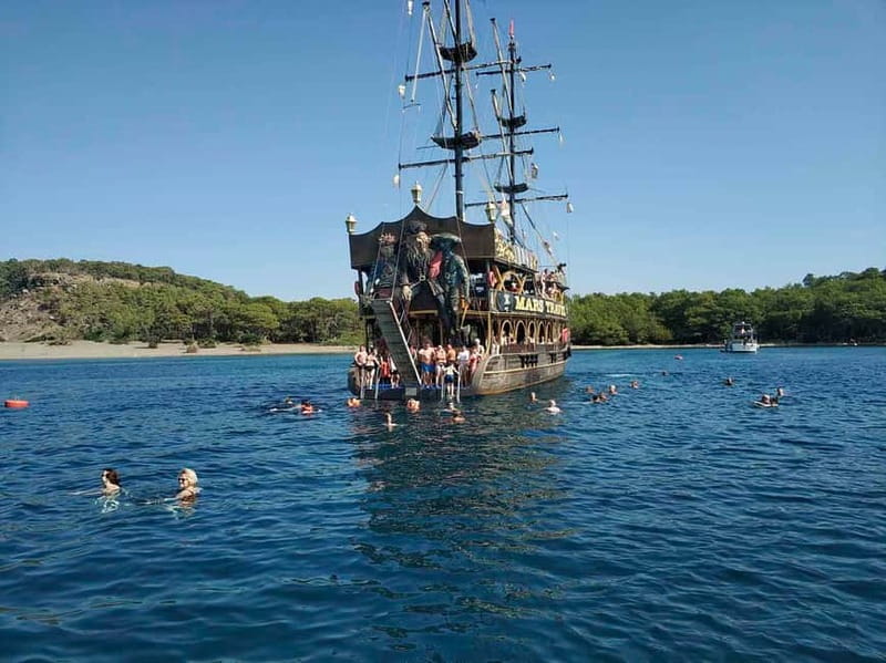 Alanya: Party Pirate Boat Trip w/Meal, Drinks, Pickup Option - Leaving the port and finding your place onboard