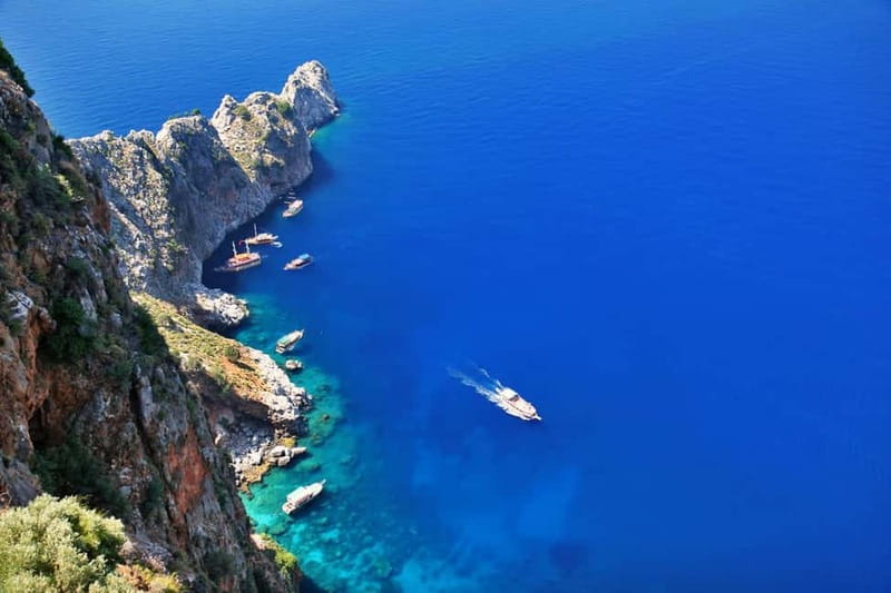 Alanya: Pirate Boat Party with Foam, Disco, Lunch & Drinks - Key points to know before booking