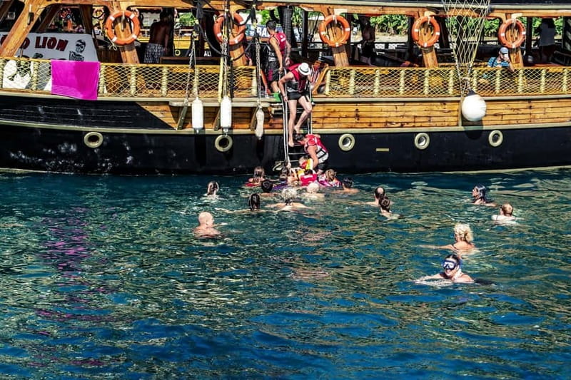 Alanya: Pirate Boat with Transfer, Lunch & Soft Drinks - Who will enjoy this pirate cruise most