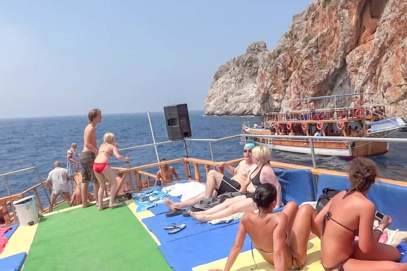 Alanya: Pirate Boat with Transfer, Lunch & Unlimited Drinks - Three or four swim stops in blue-green water