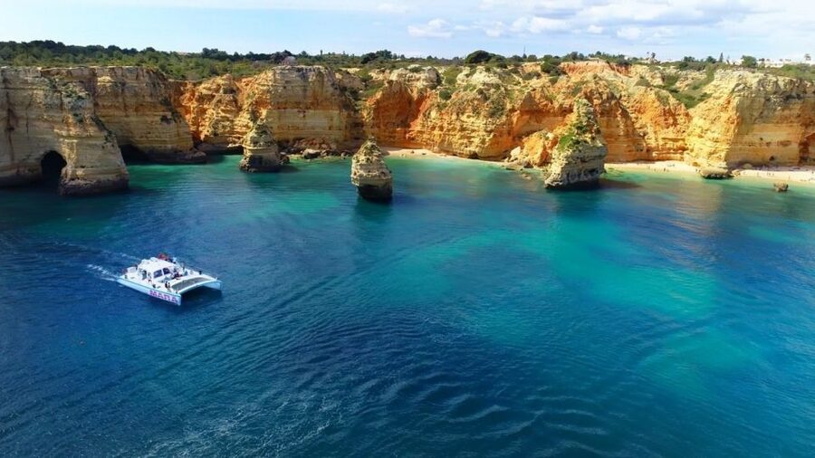 Albufeira: Catamaran Cruise with BBQ & Open Bar on the Beach - What the beach open bar really includes