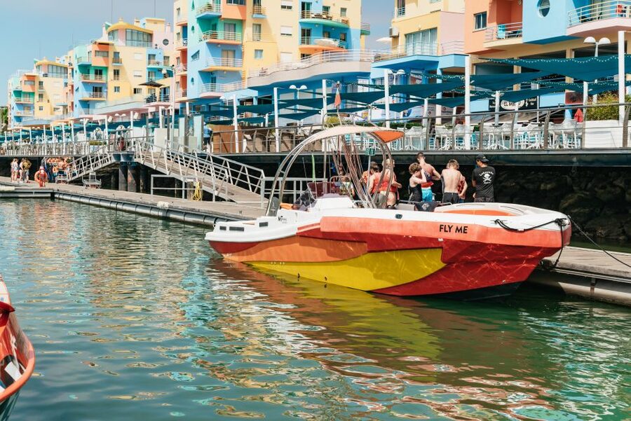Albufeira: Parasailing Boat Trip - Waiting your turn and riding back