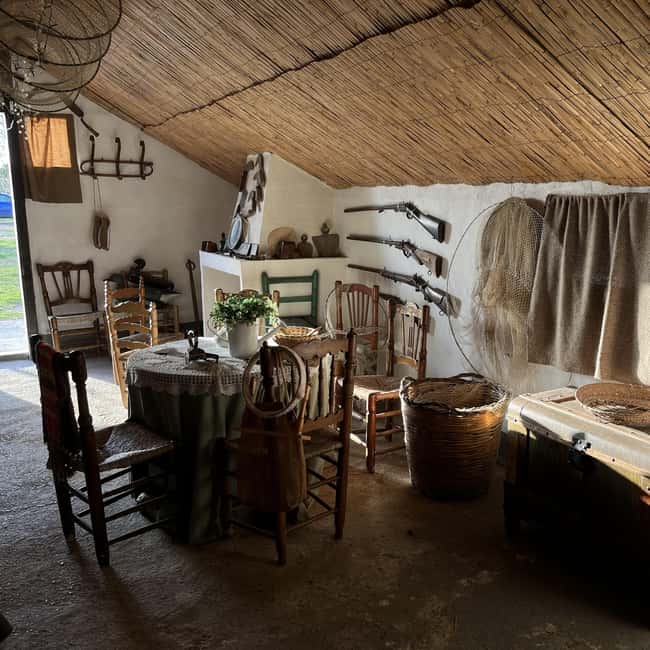 Albufera de Valencia: boat ride and visit to a barraca - Is five dollars really good value?