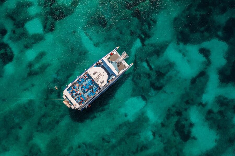 Alcudia: Boat Trip to Coll Baix - The first 40 minutes: pickups and coastal views