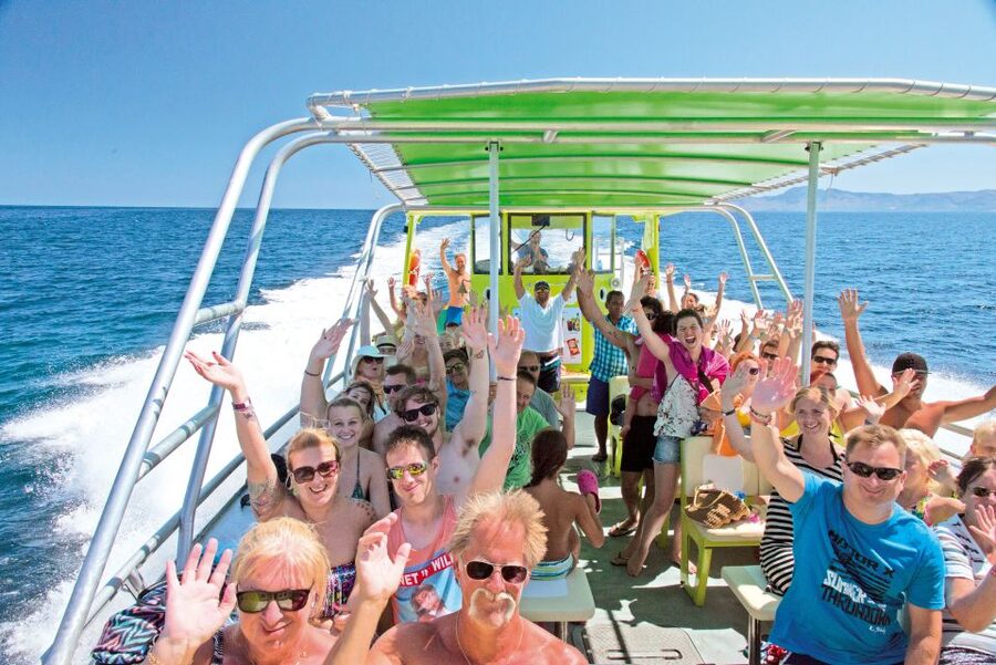 Alcudia: Caves & Coastline Boat Trip w/ Snorkelling - Seating, comfort, and the pickup tradeoff