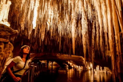 Caves of Drach Tour from the North with Boat Trip