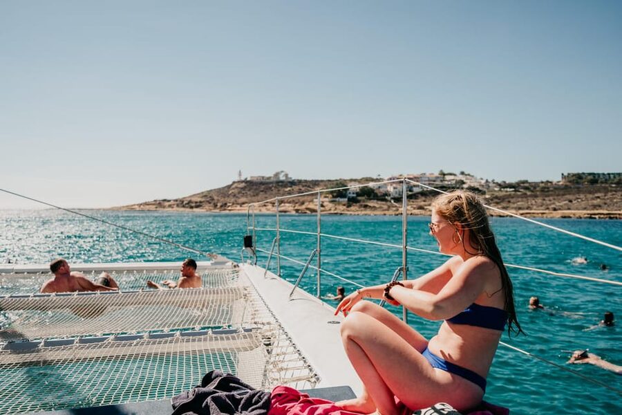 Alicante: 3-Hour Coastal Catamaran Cruise - Drinks, fruit, music, and the mood aboard