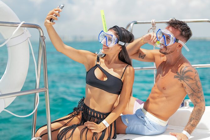 All Inclusive Isla Mujeres Catamaran - Playa Norte and the north end of Isla Mujeres