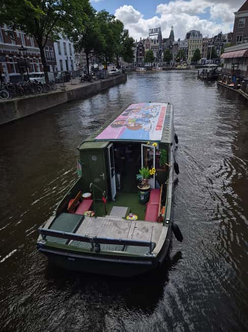 Amsterdam: 420 Smoke-Friendly Boat Tour - Indoor comfort and outdoor rules