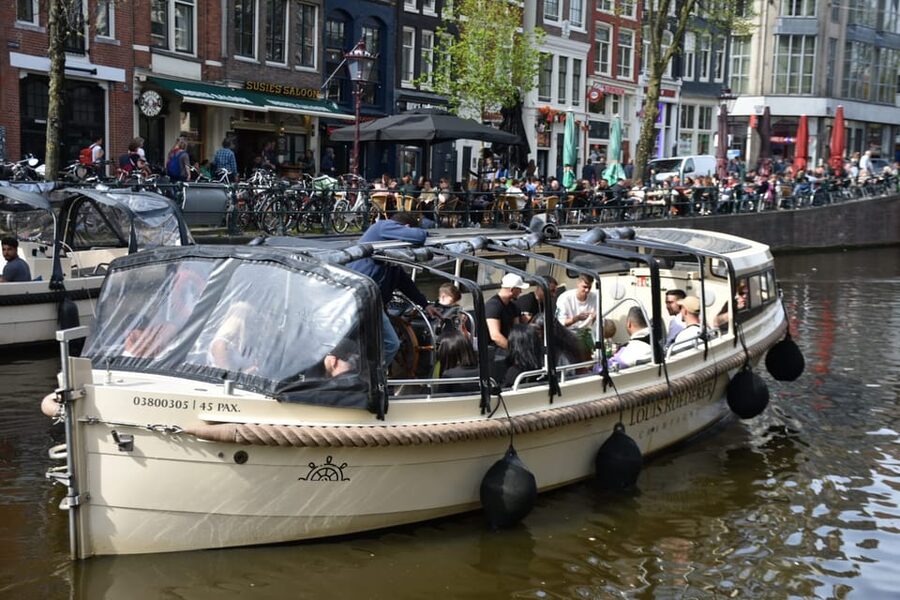 Amsterdam: 420 Smoke-Friendly Boat Tour - Best time to book your hour