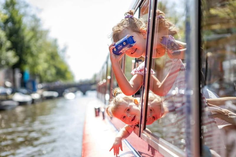 Amsterdam: 75 Minute City Canal Cruise with Audio Guide - Museum Quarter and the famous museums