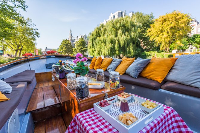Amsterdam All-Inclusive 90-Minutes Heated Cruise by Captain Jack - The Canal Ring From the Water