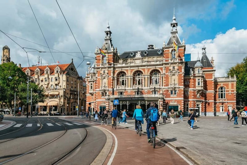 Amsterdam Bike Tour in Small Group + Optional Canal Cruise - The 30-minute central break and return