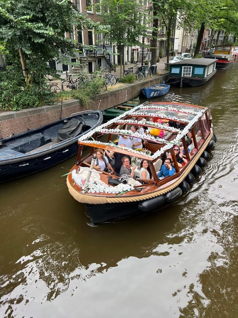 Amsterdam: Boat Tour with Optional Unlimited Drinks - Key points before you book