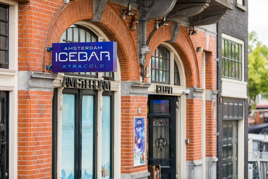 Amsterdam: Canal Cruise and Entrance to Xtracold Icebar - Key points to know before booking