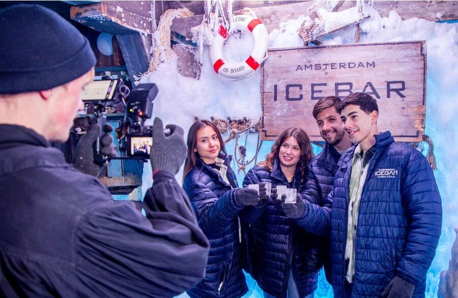 Amsterdam: Canal Cruise and Entrance to Xtracold Icebar - Who will enjoy this experience most?