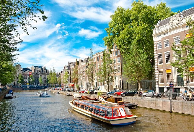 Amsterdam Canal Cruise With Live Guide and Unlimited Drinks - Key points to know before booking
