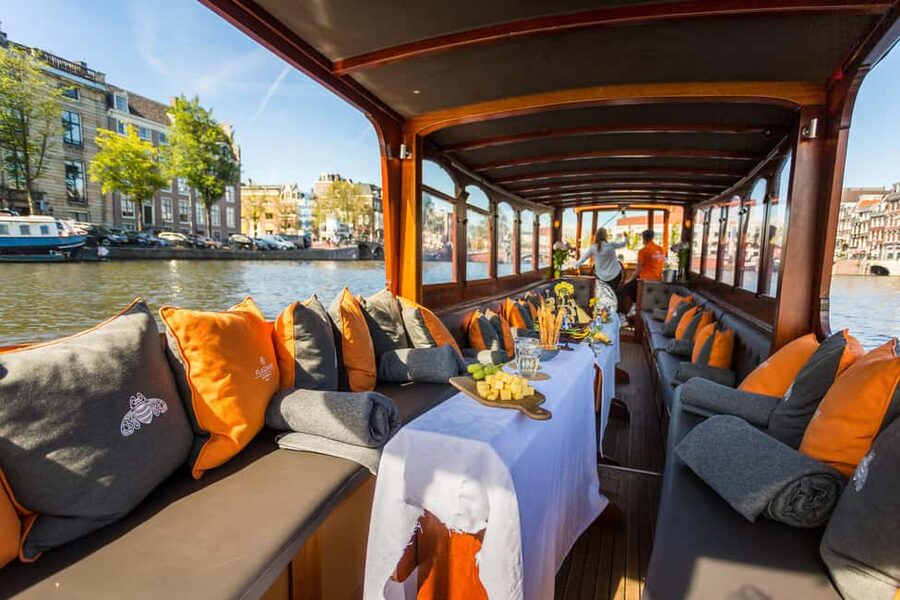 Amsterdam: Classic Saloon Boat Cruise with Cheese & Wine - Why the canals are the real attraction