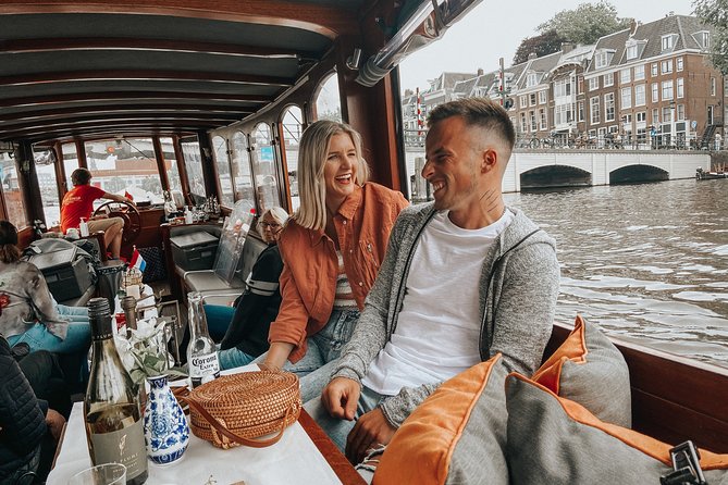 Amsterdam Classic Saloon Boat Cruise with Drinks and Cheese - What the cheese and drinks really add