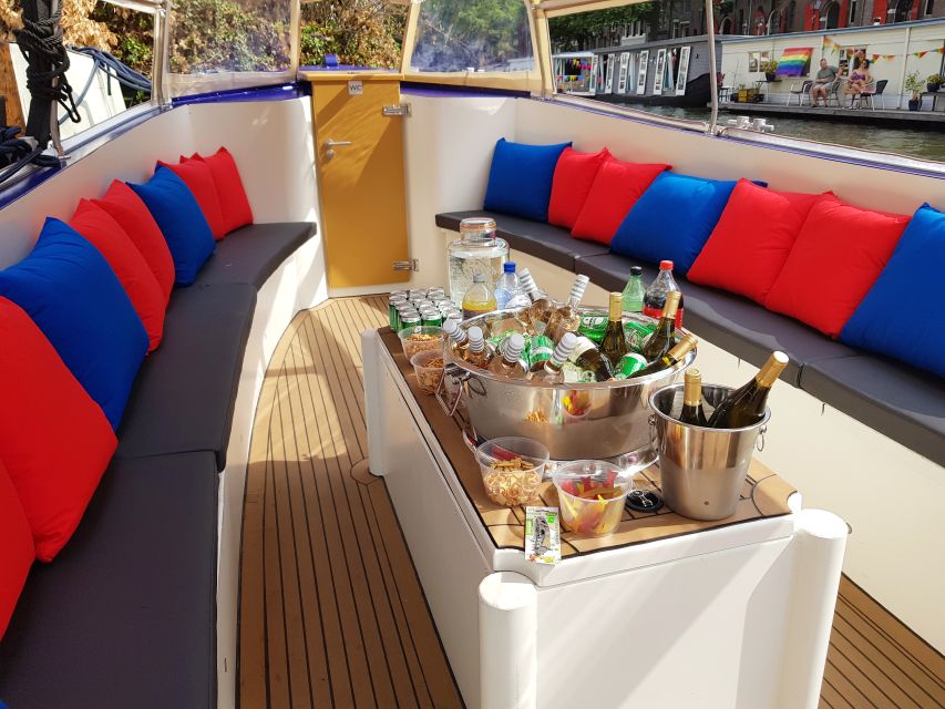 Amsterdam: Covered Canal Booze Cruise with Unlimited Drinks - The hosts make the biggest difference