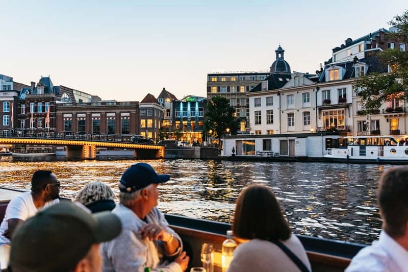 Amsterdam: Cozy Cheese & Wine Cruise Tasting Experience - The Canal Belt from a different angle