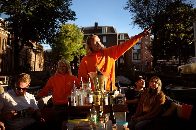 Amsterdam Evening Canal Cruise with Live Guide and Onboard Bar - Price, timing, and overall value