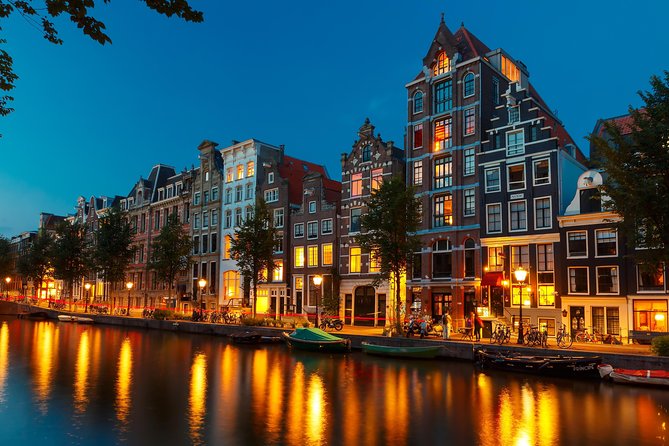 Amsterdam Evening Canal Cruise with Live Guide and Onboard Bar - Should you book it?