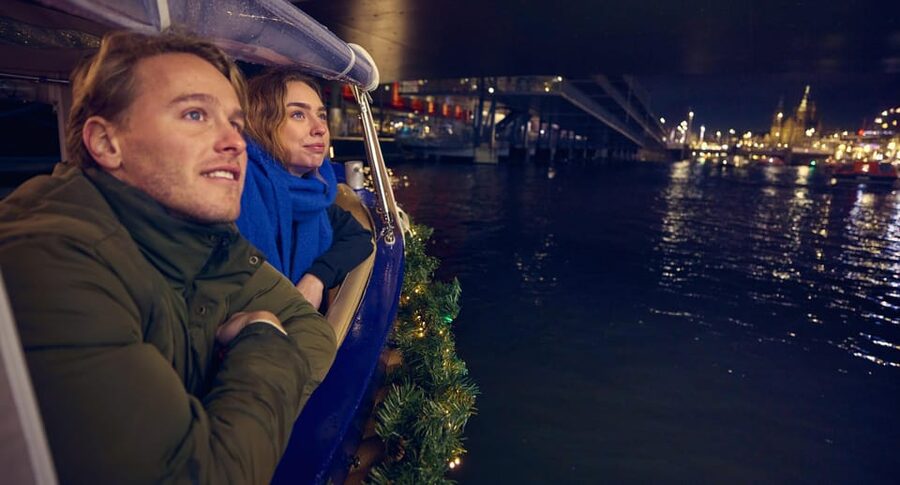 Amsterdam: Evening Candle Light Cruise With Wine & Cheese - When to go and what to expect from the guides
