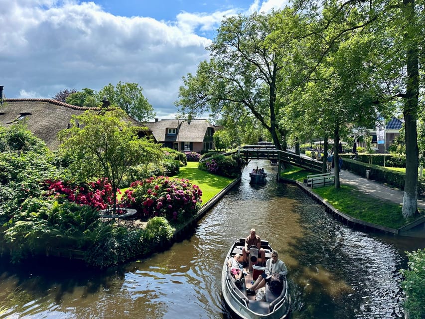 Amsterdam: Giethoorn Tour Scenic Cruise, Cheese & Free Time - Key points to know before booking