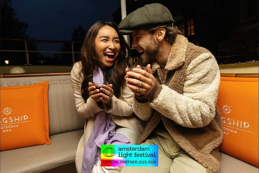 Amsterdam: Light Festival Heated Cruise + Unl Drinks & Snack - Is the unlimited drinks option worth it?