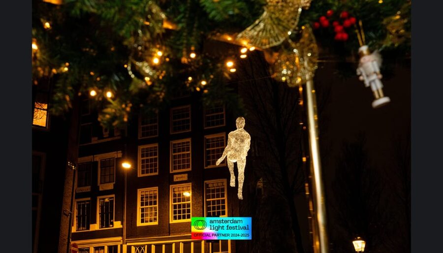 Amsterdam: Light Festival Heated Cruise w/ Drinks & Snacks - Hortus Botanicus and the Magere Brug